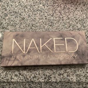 Urban Decay Naked Smoky